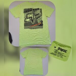 Fox Green Short Sleeve Tee with Graphic Design Size Small